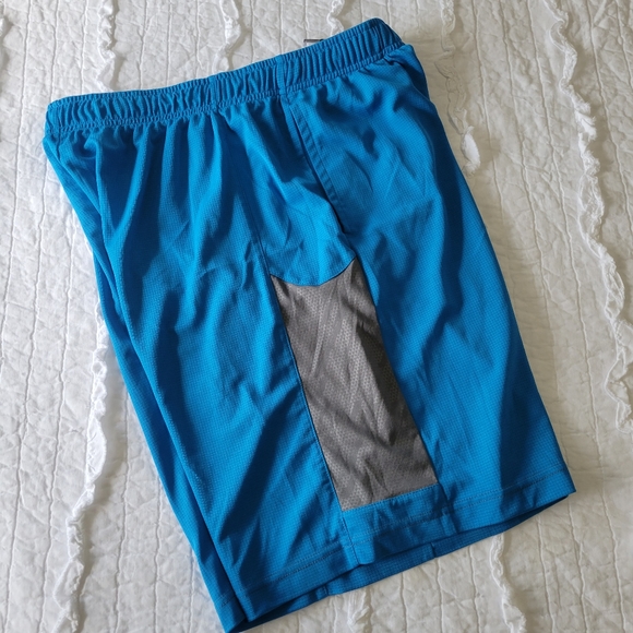 NFL Carolina Panthers Team Apparel TX3 Cool Shorts L EUC - Picture 5 of 10